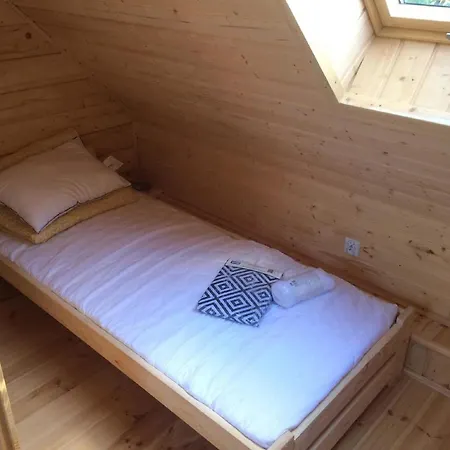 Dla Młodzieży I Dorosłych W Sercu Mazur Różana * Ryn (Warmian-Masurian)